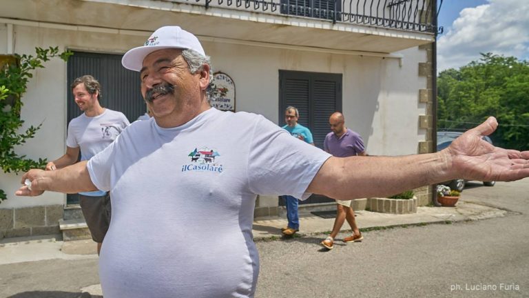 Mimmo La Vecchia al White Summer, la voce della mozzarella di bufala campana